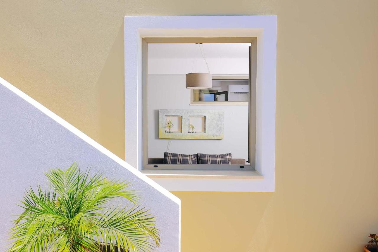Sea View Luxury Apartments 플라키아스 외부 사진