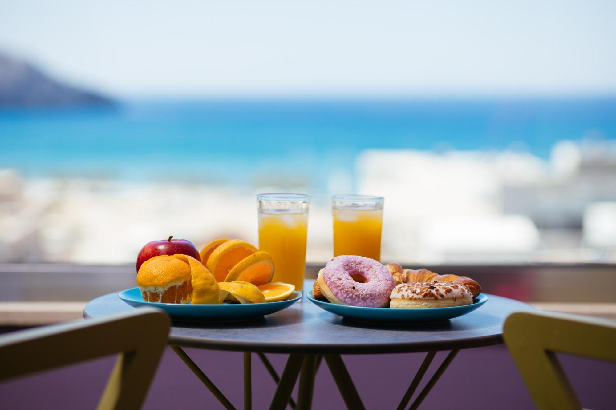 Sea View Luxury Apartments 플라키아스 외부 사진